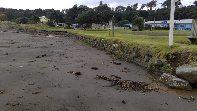 Picture of the existing retaining wall at Opunake Beach which is being replaced.