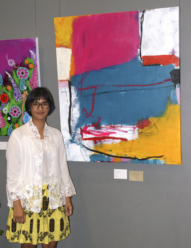 ​Winner of the TNAA Painting Award Krismarlianti Donaldson of Manaia, South Taranaki - with her winning work.
